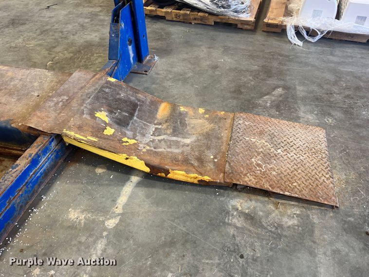 image for item MR9866 BendPak HDS-14  four post automotive lift