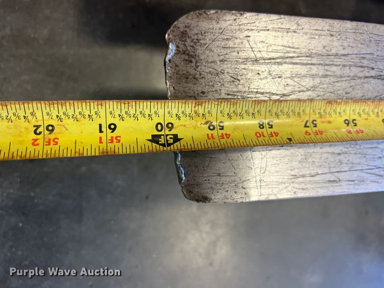 image for item MR9868 (2) sets of forks