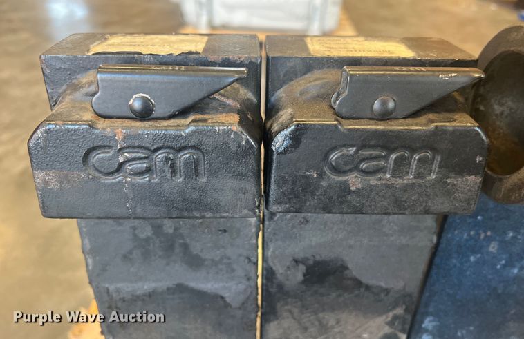 image for item MR9868 (2) sets of forks