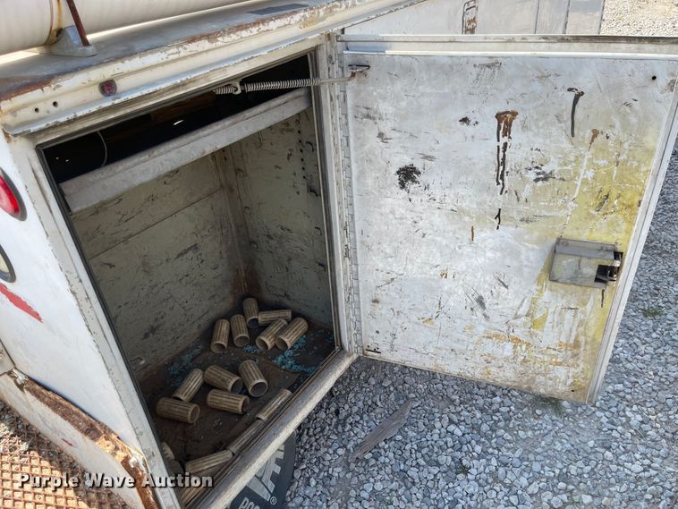 image for item MU9206 Knapheide  utility bed