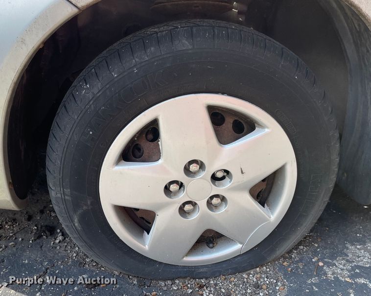 image for item MU9214 2005 Dodge Neon