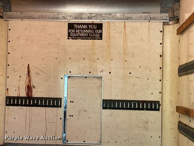 image for item MU9219 1999 GMC G3500  box truck