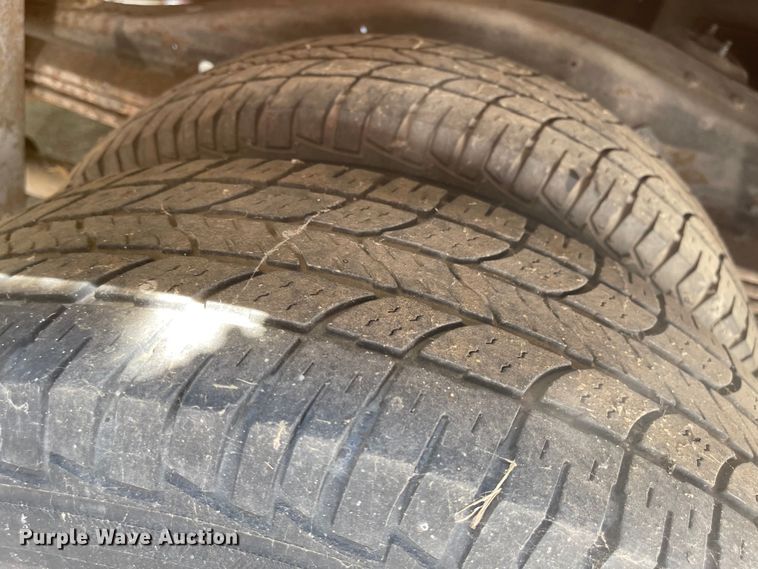 image for item MU9219 1999 GMC G3500  box truck