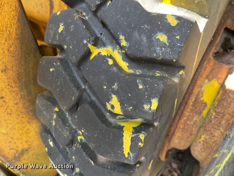 image for item MU9221 Hyster Challenger 110  forklift