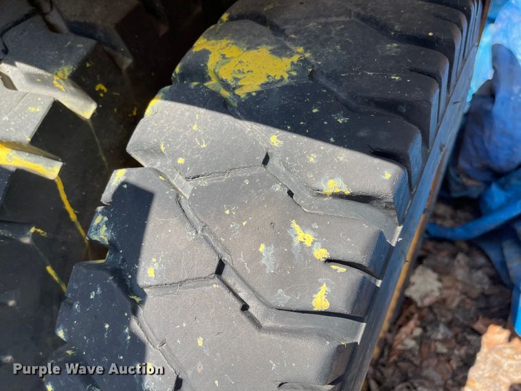 image for item MU9221 Hyster Challenger 110  forklift