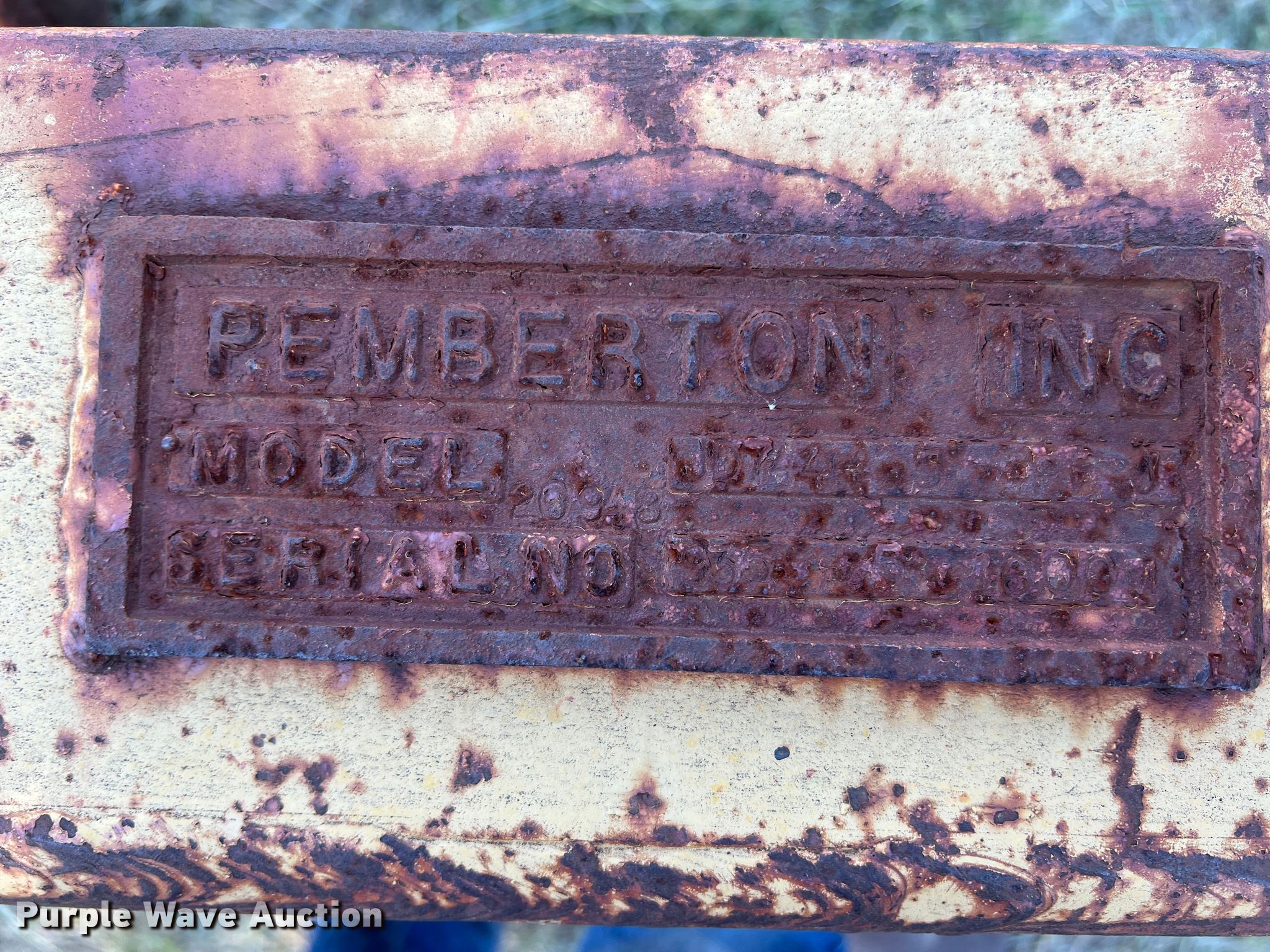 Pemberton JD744 forks in Woodward, OK Item DJ7732 sold Purple Wave