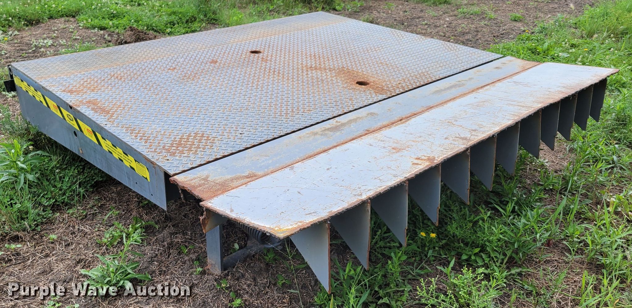 Pioneer loading dock in Pacific Junction, IA Item JZ9188 sold