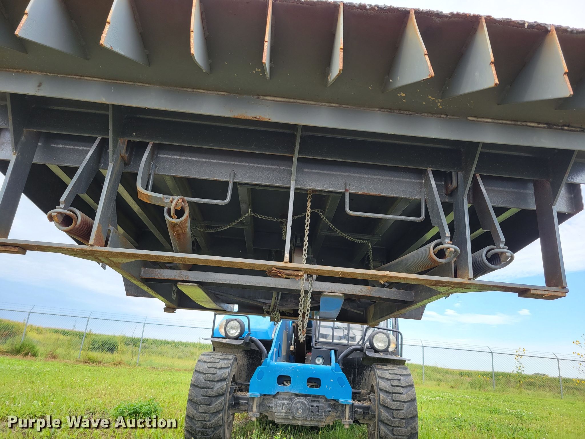 Pioneer loading dock in Pacific Junction, IA Item JZ9188 sold