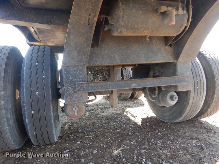 image for item DB7793 2002 Clements HL3966-ATP  end dump trailer