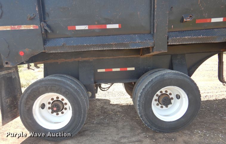 image for item DB7793 2002 Clements HL3966-ATP  end dump trailer