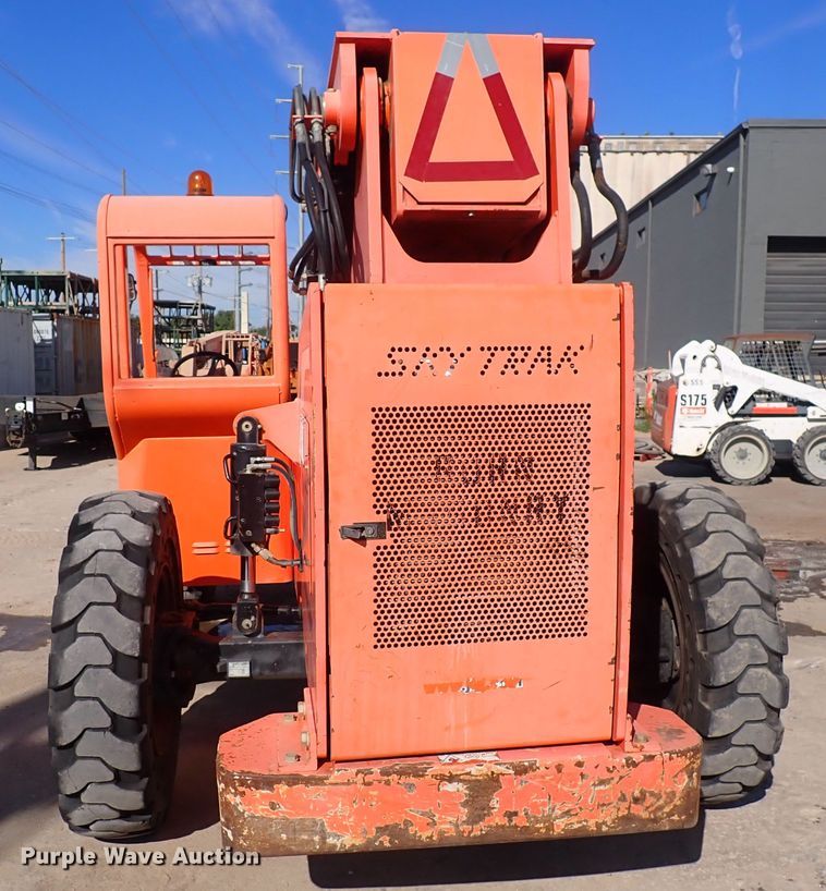 image for item DF8404 2008 SkyTrak 6042  telehandler