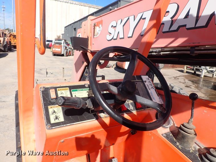 image for item DF8404 2008 SkyTrak 6042  telehandler