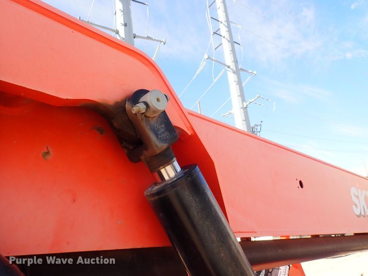 image for item DF8404 2008 SkyTrak 6042  telehandler