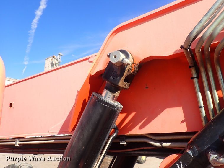 image for item DF8404 2008 SkyTrak 6042  telehandler