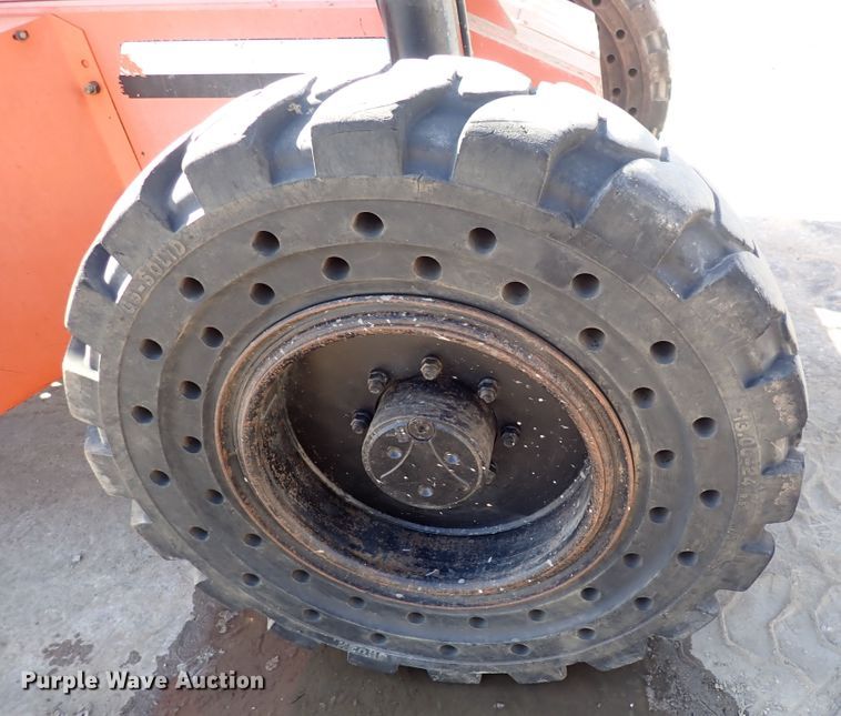 image for item DF8404 2008 SkyTrak 6042  telehandler