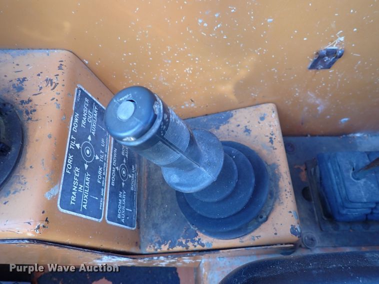 image for item DF8405 2001 Lull 1044C-54  telehandler