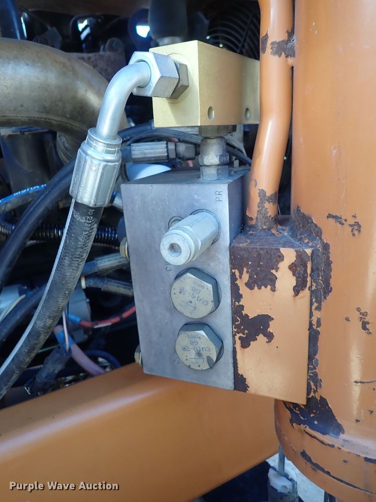 image for item DF8405 2001 Lull 1044C-54  telehandler