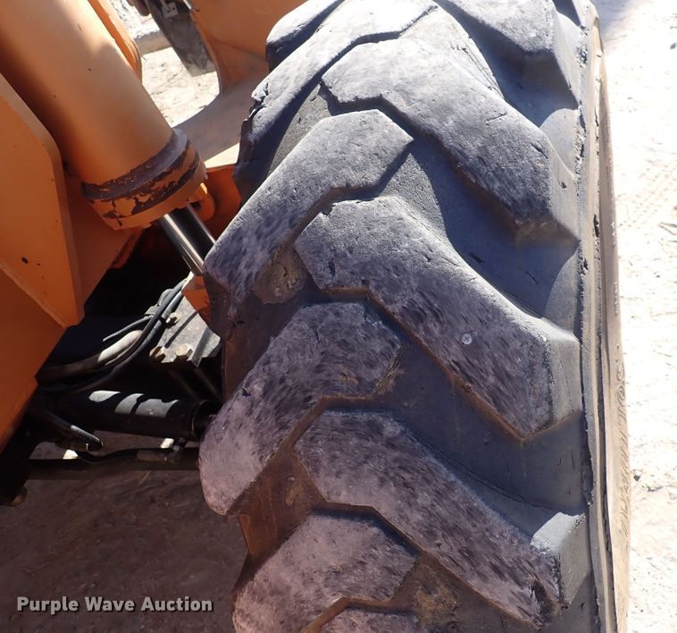 image for item DF8405 2001 Lull 1044C-54  telehandler