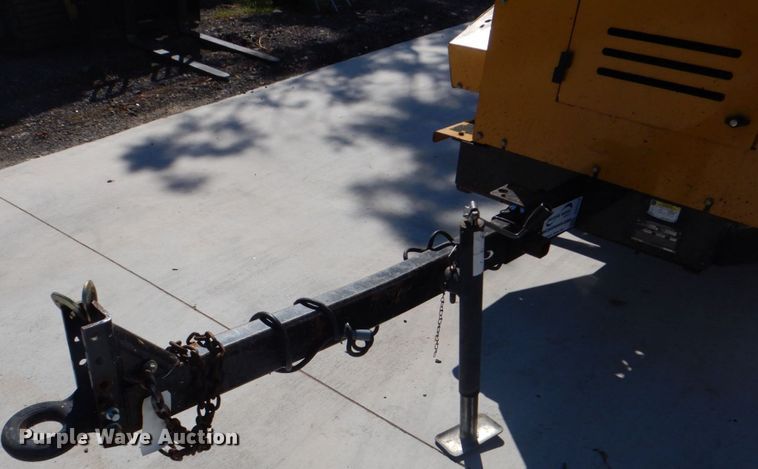 image for item DH7510 2013 Vermeer BC1000XL  wood chipper