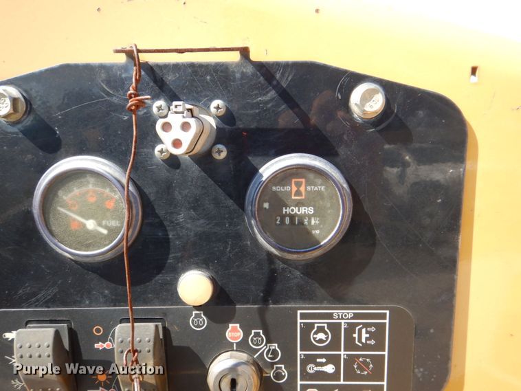 image for item DH7510 2013 Vermeer BC1000XL  wood chipper