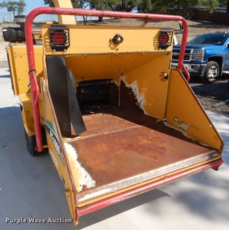 image for item DH7510 2013 Vermeer BC1000XL  wood chipper