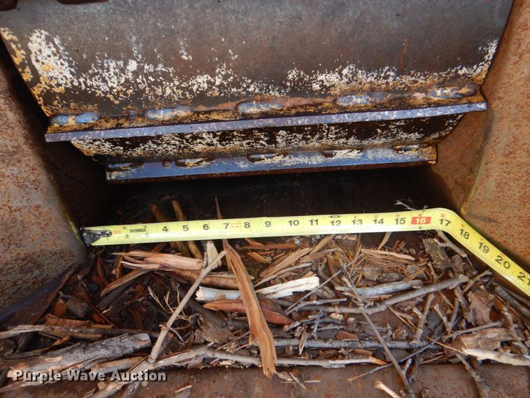 image for item DH7510 2013 Vermeer BC1000XL  wood chipper