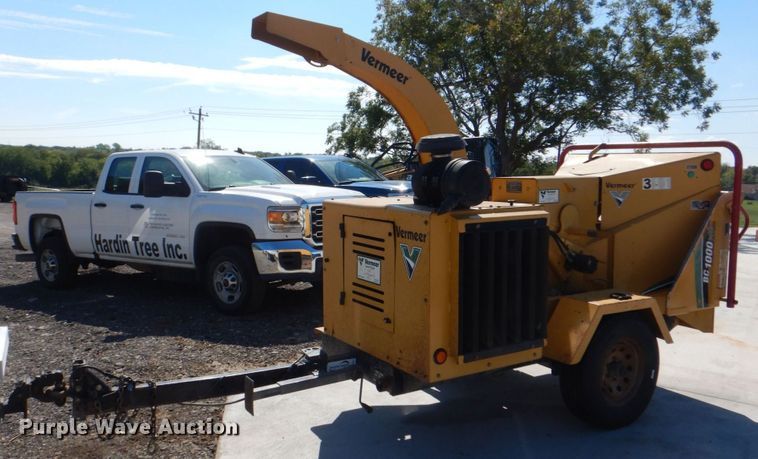 image for item DH7511 2011 Vermeer BC1000XL  wood chipper