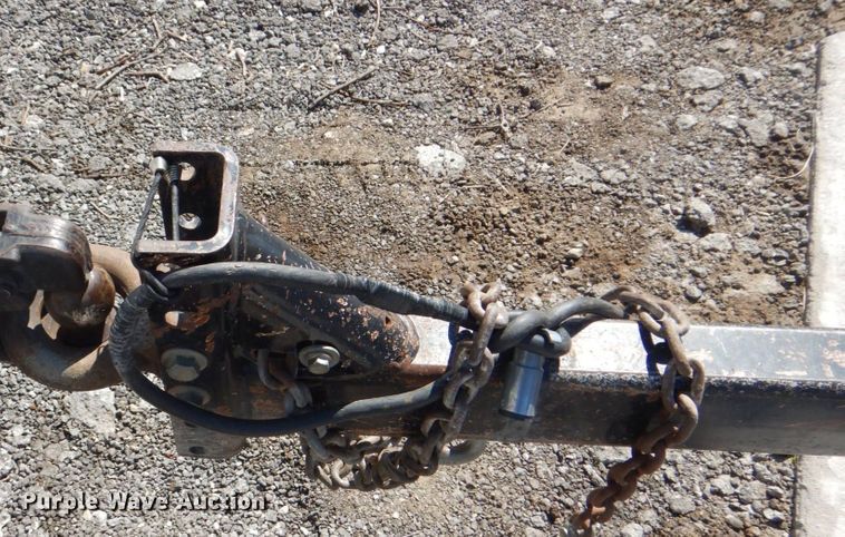 image for item DH7511 2011 Vermeer BC1000XL  wood chipper