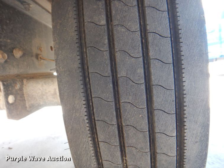 image for item DH7511 2011 Vermeer BC1000XL  wood chipper