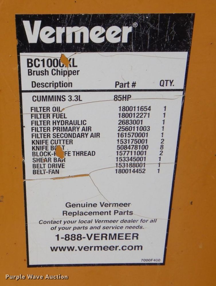 image for item DH7511 2011 Vermeer BC1000XL  wood chipper