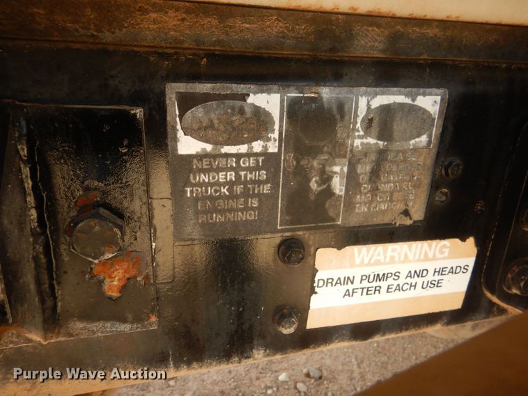 image for item DJ8983 2007 Ford F650 Super Duty  water truck