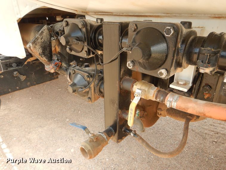 image for item DJ8983 2007 Ford F650 Super Duty  water truck