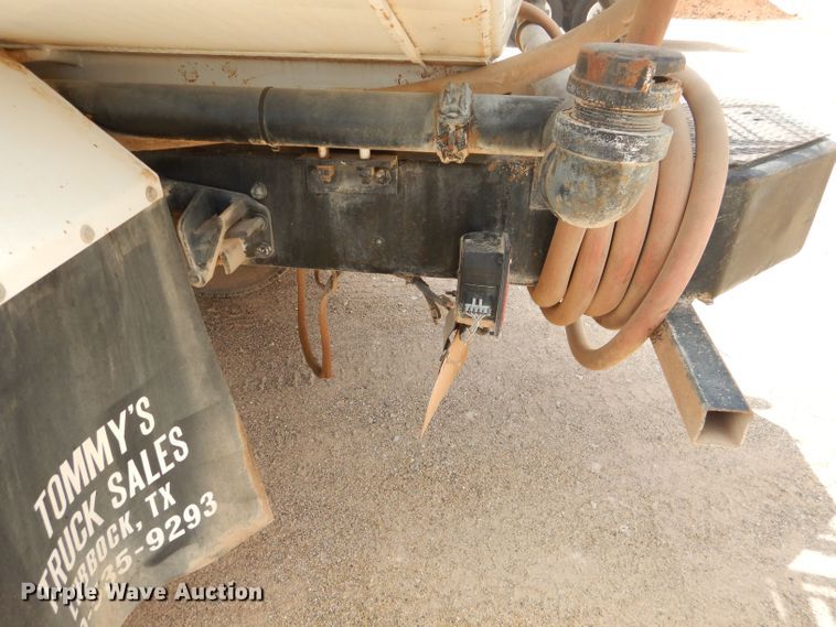 image for item DJ8983 2007 Ford F650 Super Duty  water truck