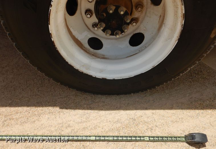 image for item DJ8983 2007 Ford F650 Super Duty  water truck