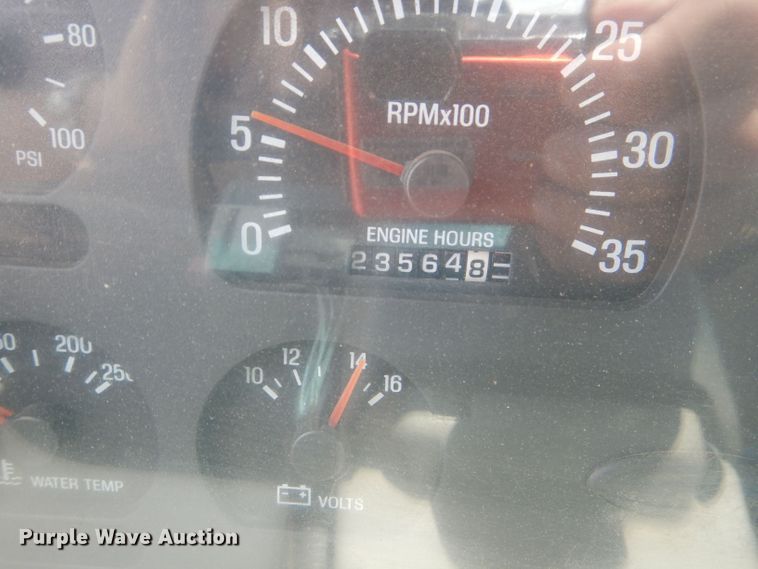 image for item DJ8985 2002 Sterling L9500  ready mix truck