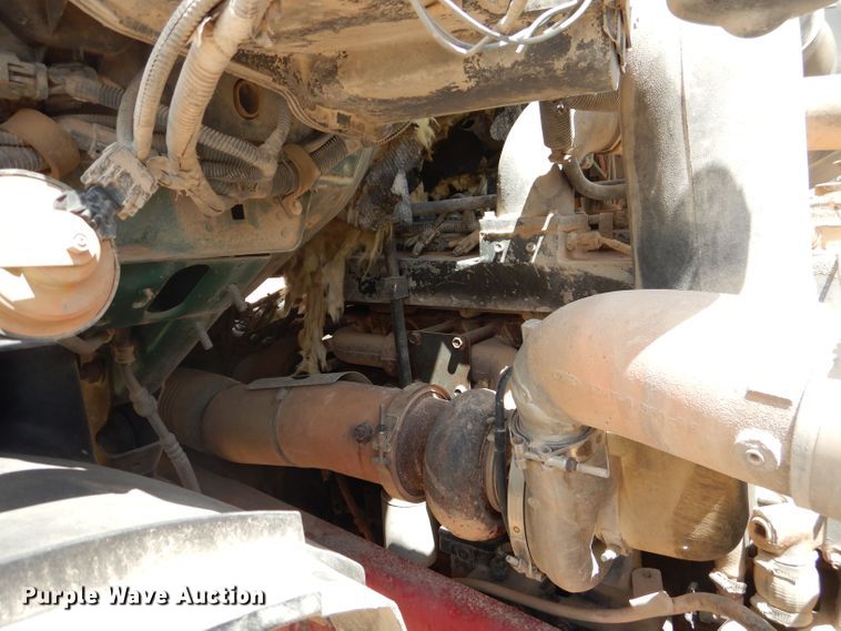 image for item DJ8985 2002 Sterling L9500  ready mix truck