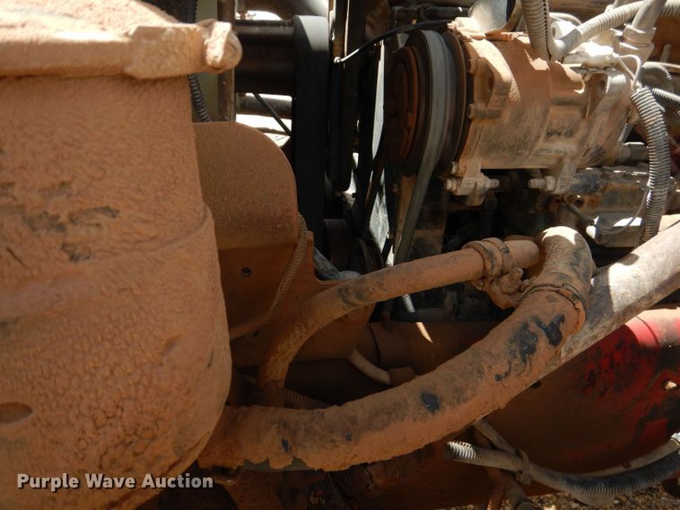 image for item DJ8985 2002 Sterling L9500  ready mix truck