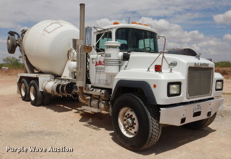 image for item DJ8986 1999 Mack RD690S  ready mix truck
