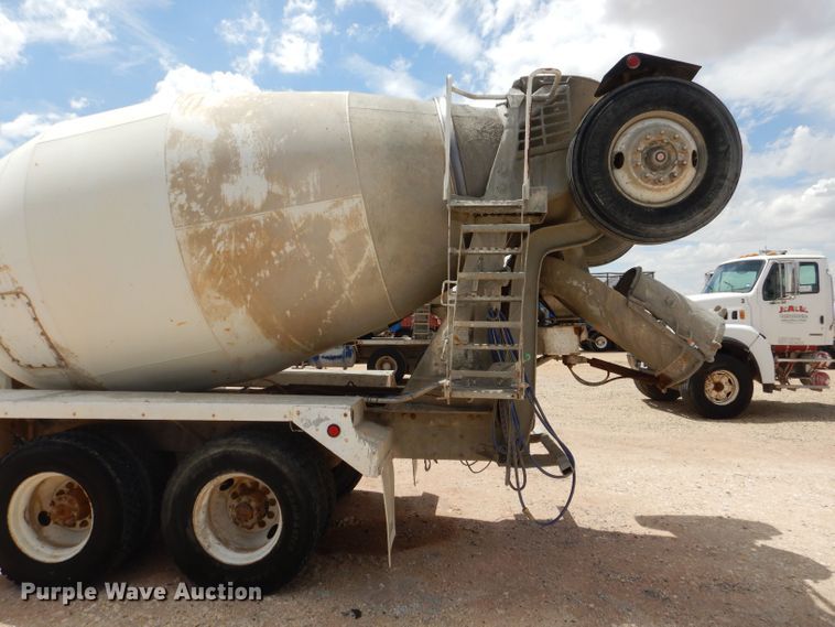 image for item DJ8986 1999 Mack RD690S  ready mix truck