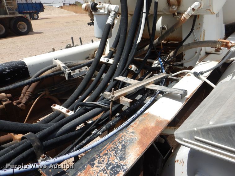 image for item DJ8986 1999 Mack RD690S  ready mix truck