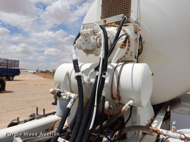 image for item DJ8986 1999 Mack RD690S  ready mix truck