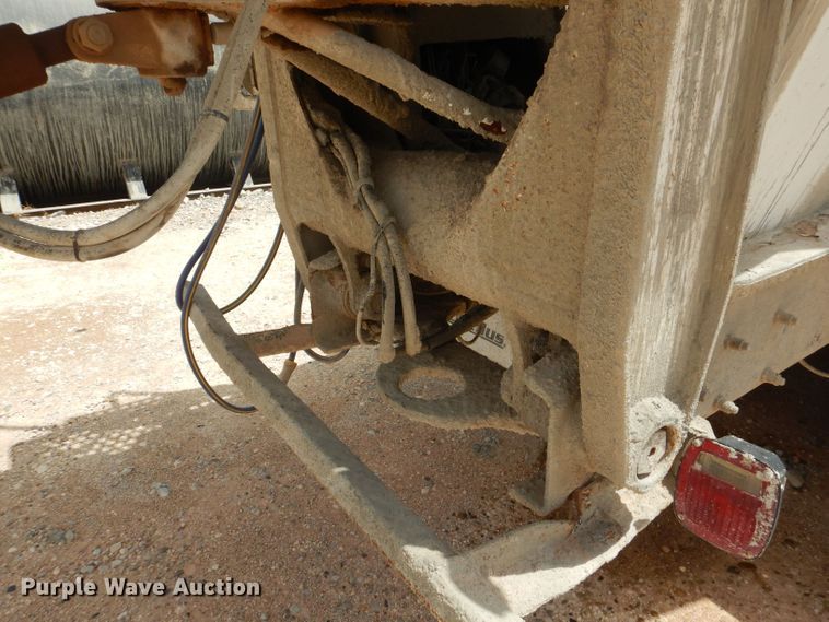 image for item DJ8986 1999 Mack RD690S  ready mix truck