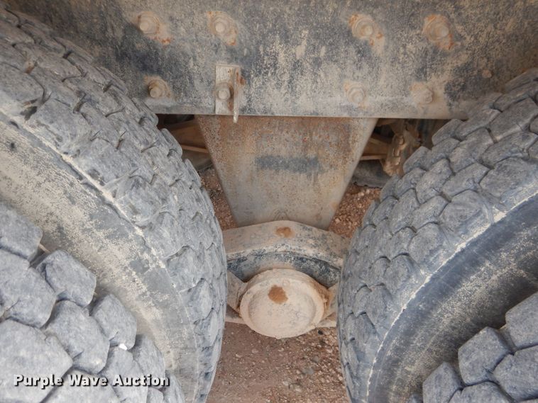 image for item DJ8986 1999 Mack RD690S  ready mix truck