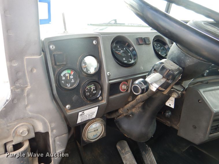 image for item DJ8986 1999 Mack RD690S  ready mix truck