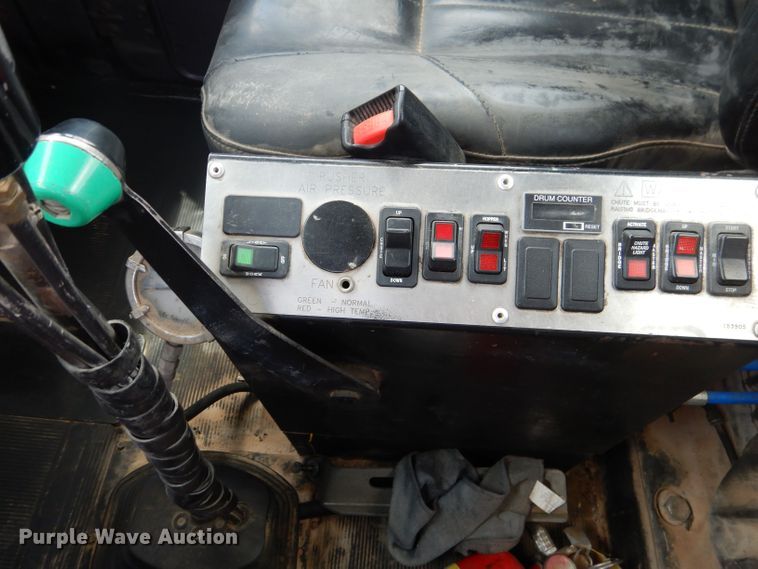 image for item DJ8986 1999 Mack RD690S  ready mix truck