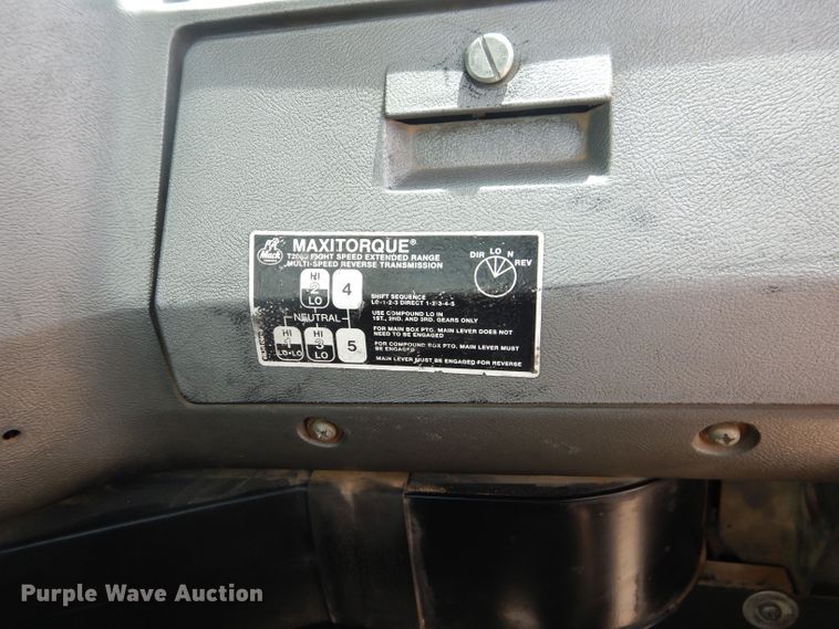 image for item DJ8986 1999 Mack RD690S  ready mix truck