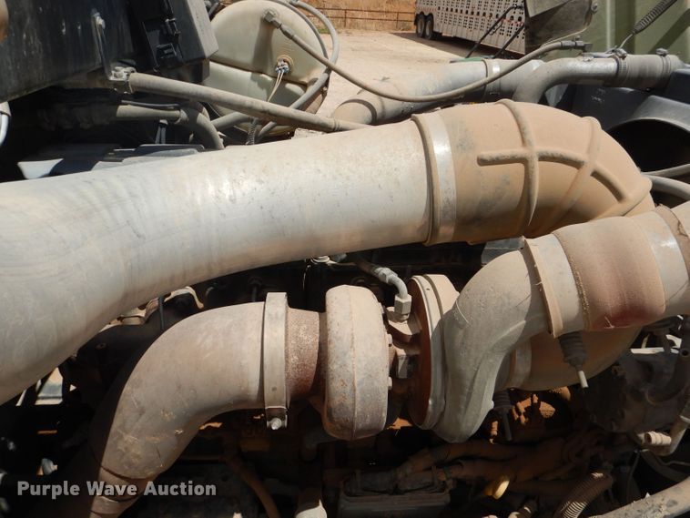 image for item DJ8986 1999 Mack RD690S  ready mix truck