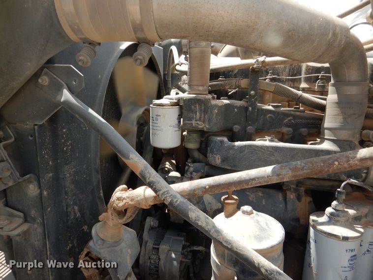 image for item DJ8986 1999 Mack RD690S  ready mix truck