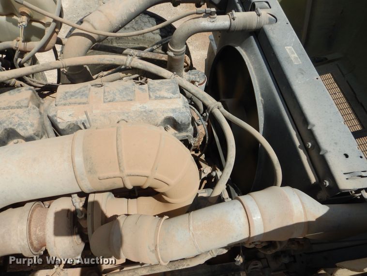 image for item DJ8986 1999 Mack RD690S  ready mix truck