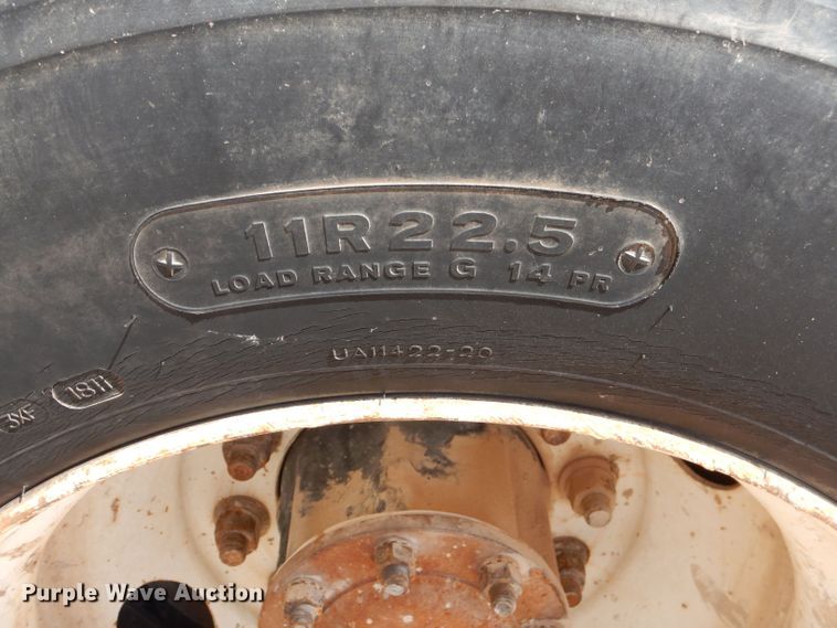 image for item DJ8986 1999 Mack RD690S  ready mix truck